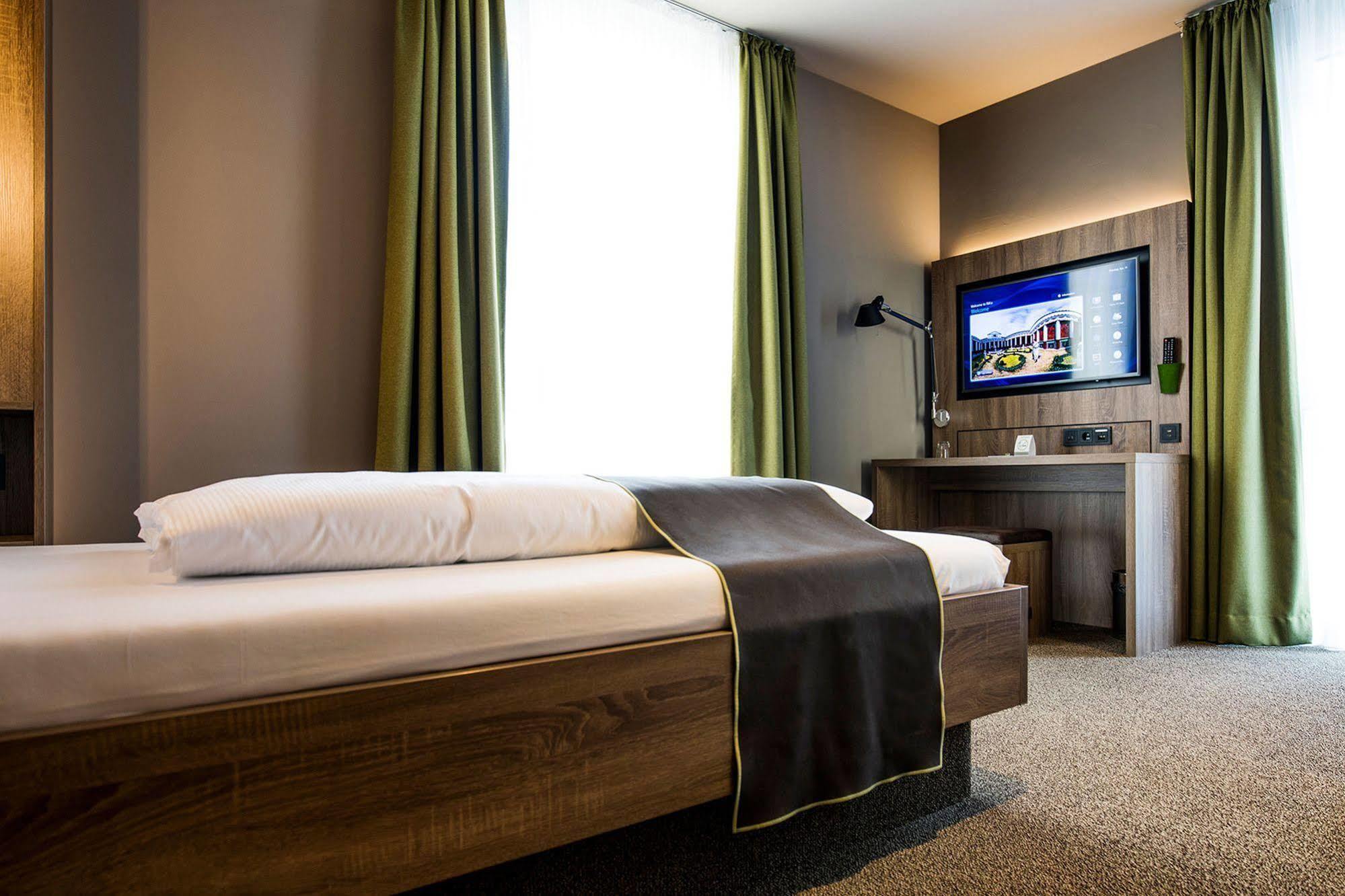 Riku Hotel Ulm Zewnętrze zdjęcie